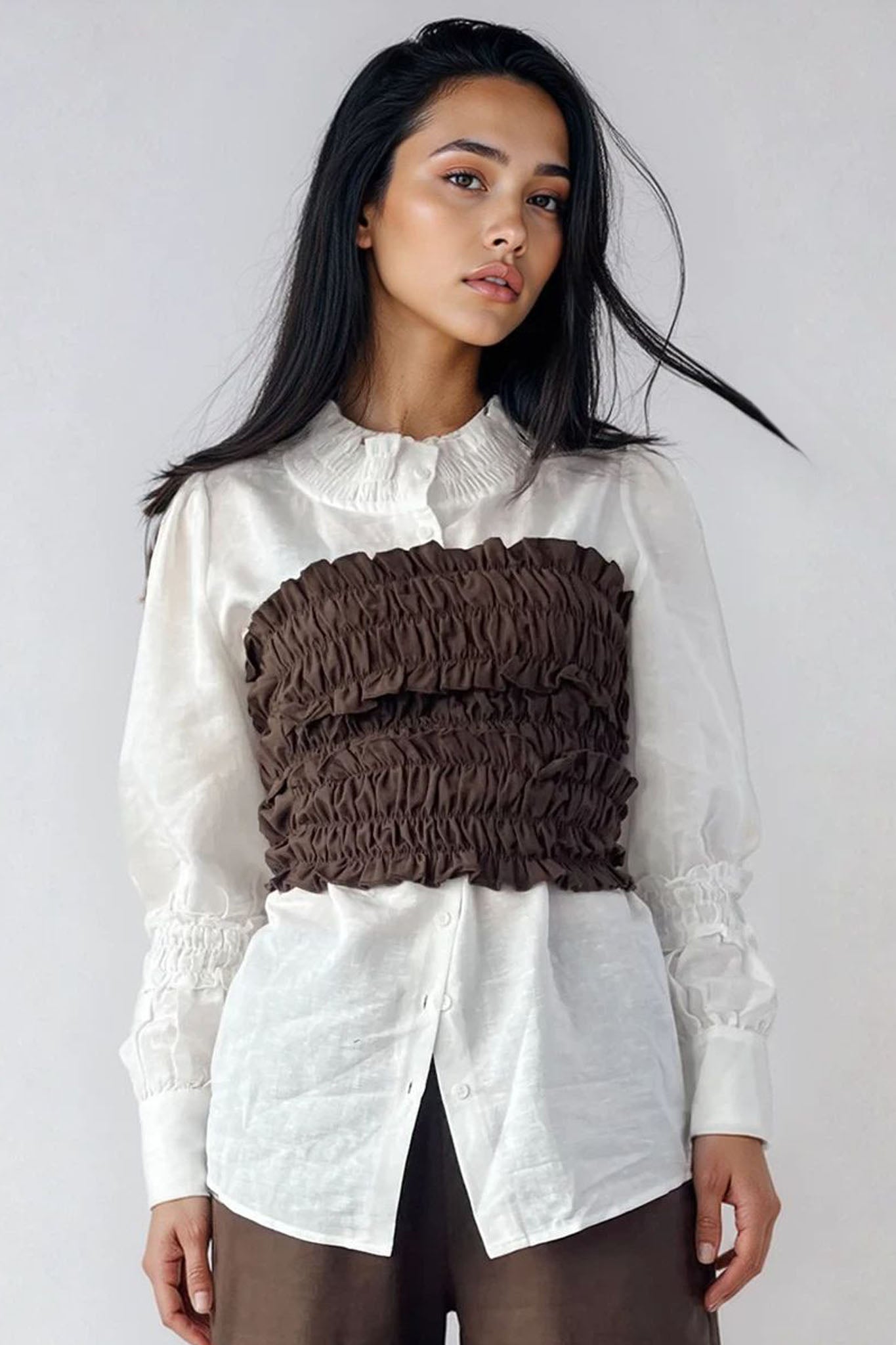 WOMENS SHIRRING TOP CHOCOLATE