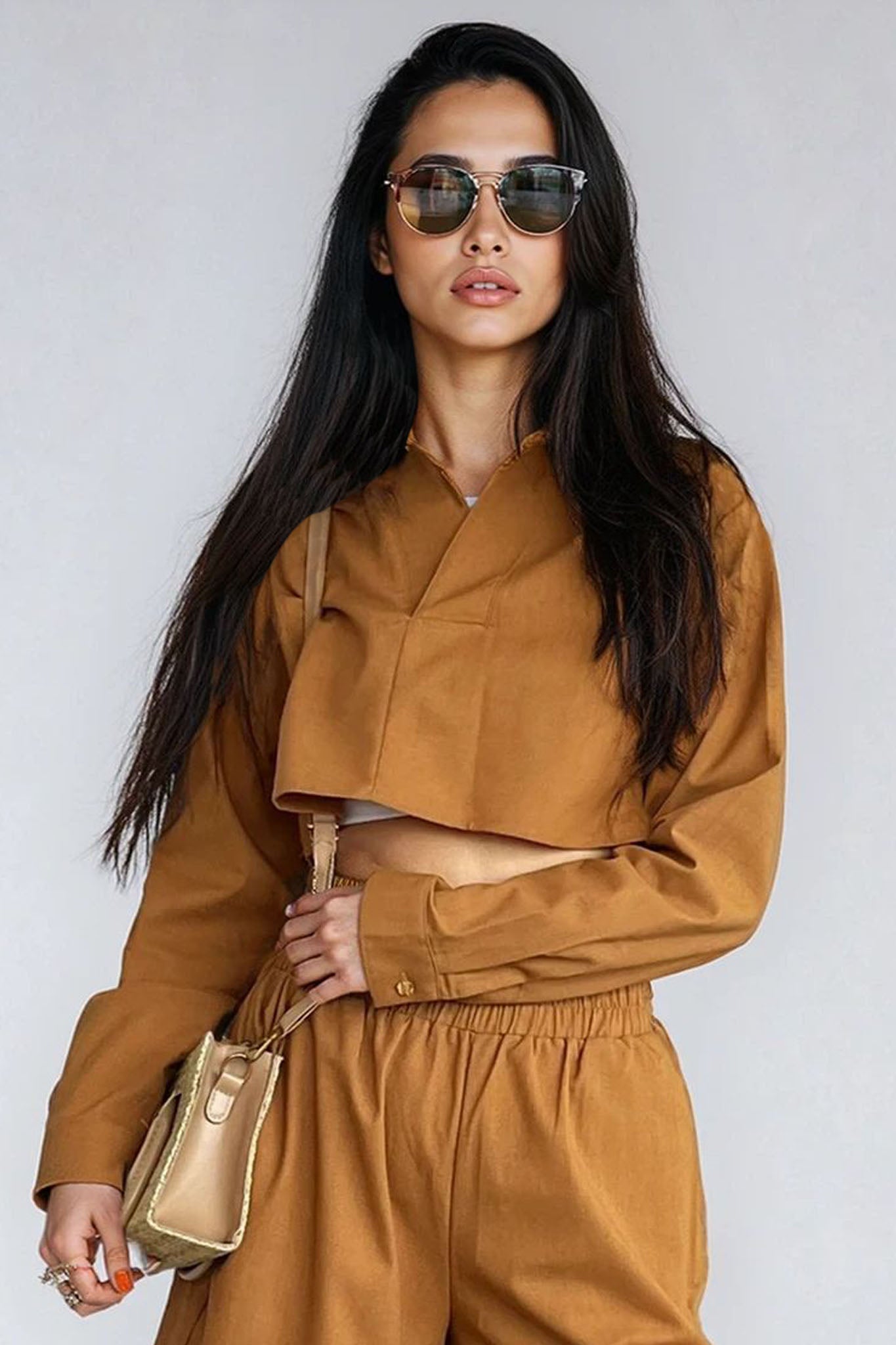 Womens V-Collar Shirt Caramel